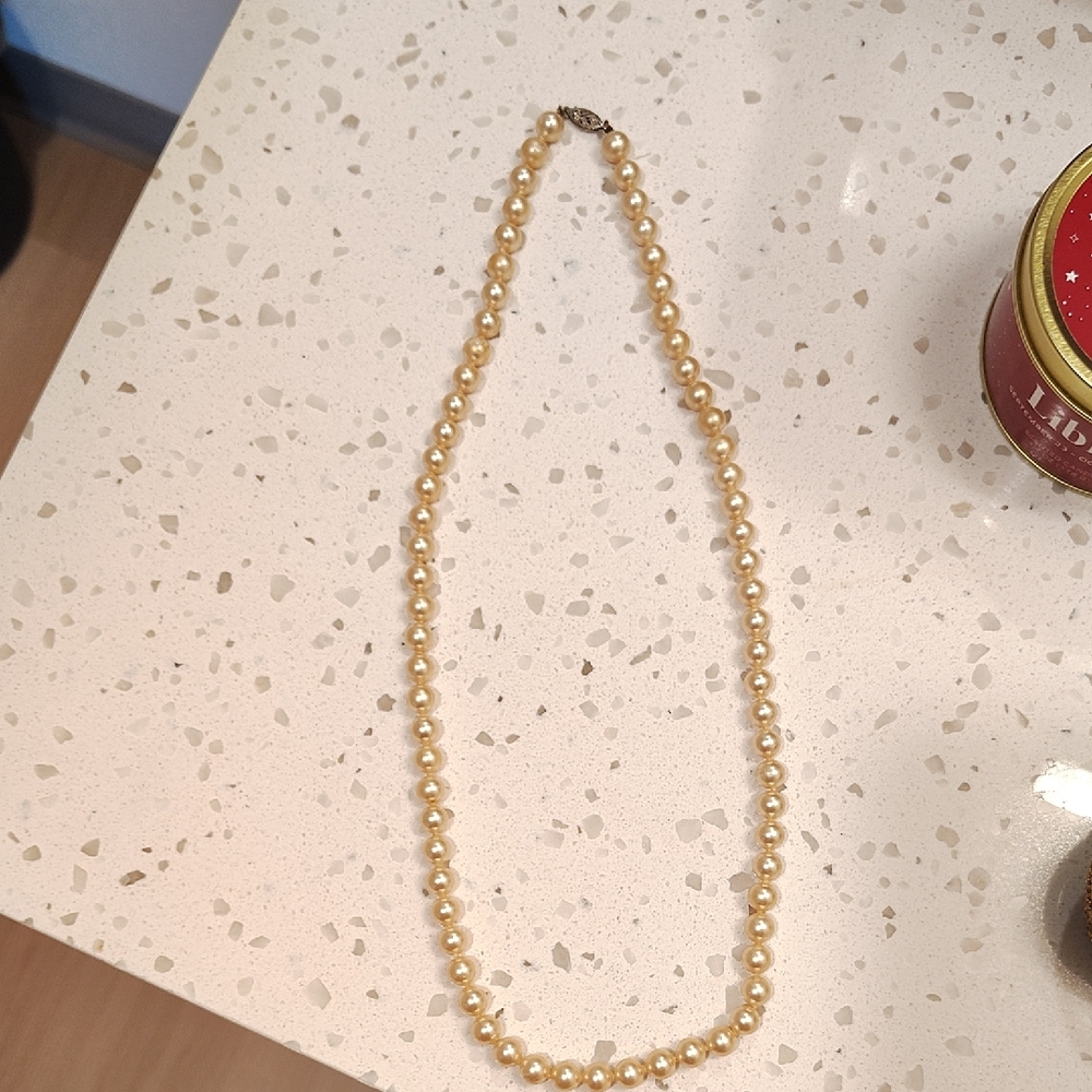 Elegant Vintage Genuine Pearl Necklace